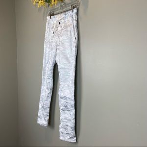 Bevy Flog white camo pant